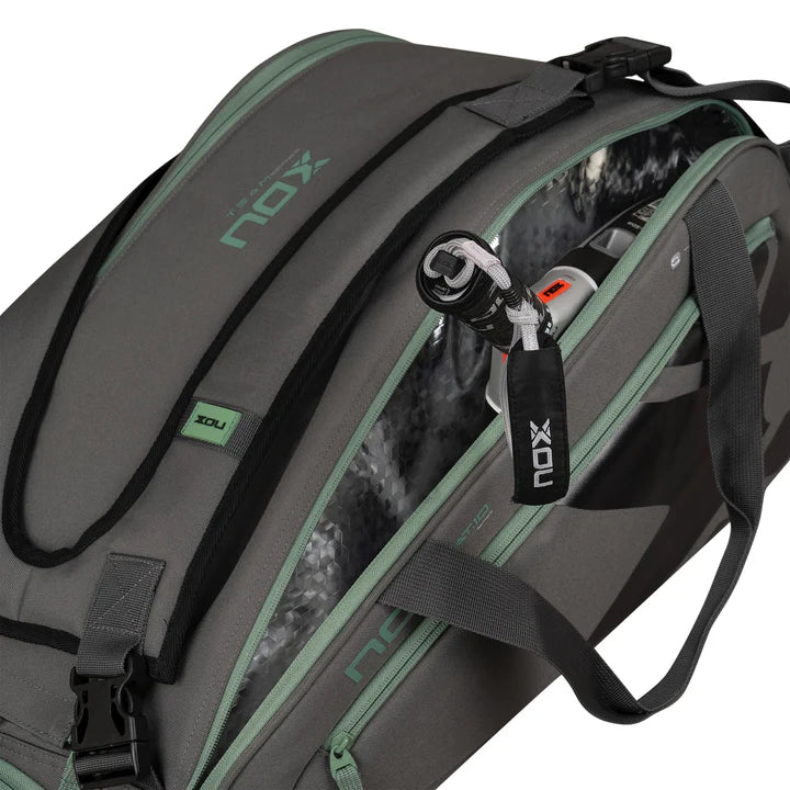 AT10 TEAM GREY/GREEN PADEL BAG